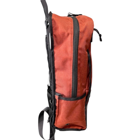 Chrome BG-219-INBK Indigo 21L Hondo Backpack Nylon Water Resistant Commuter Bag - Picture 4 of 8